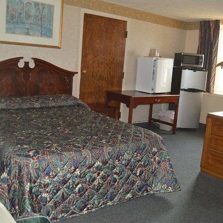 Budget Inn Of Tazewell County Pounding Mill 外观 照片