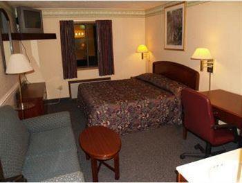 Budget Inn Of Tazewell County Pounding Mill 外观 照片
