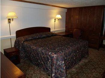 Budget Inn Of Tazewell County Pounding Mill 外观 照片
