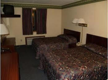 Budget Inn Of Tazewell County Pounding Mill 外观 照片